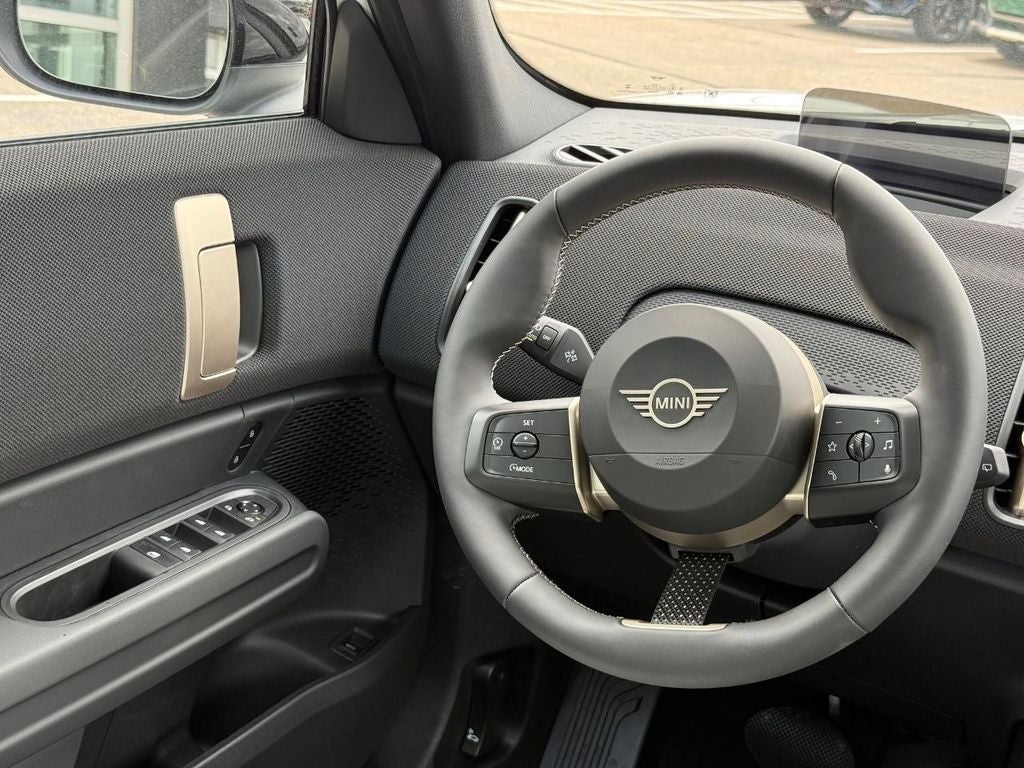 2026 MINI COUNTRYMAN OXFORD EDITION