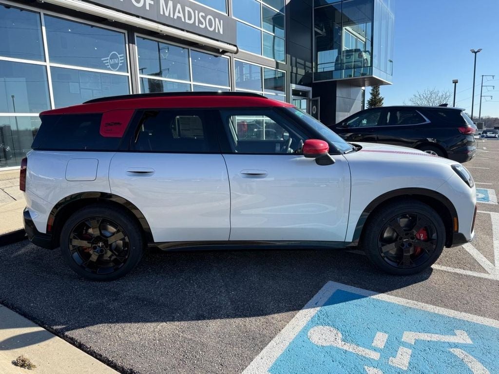 2026 MINI COUNTRYMAN ICONIC