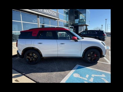 2026 MINI COUNTRYMAN ICONIC