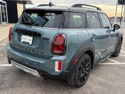 2022 MINI COUNTRYMAN ICONIC