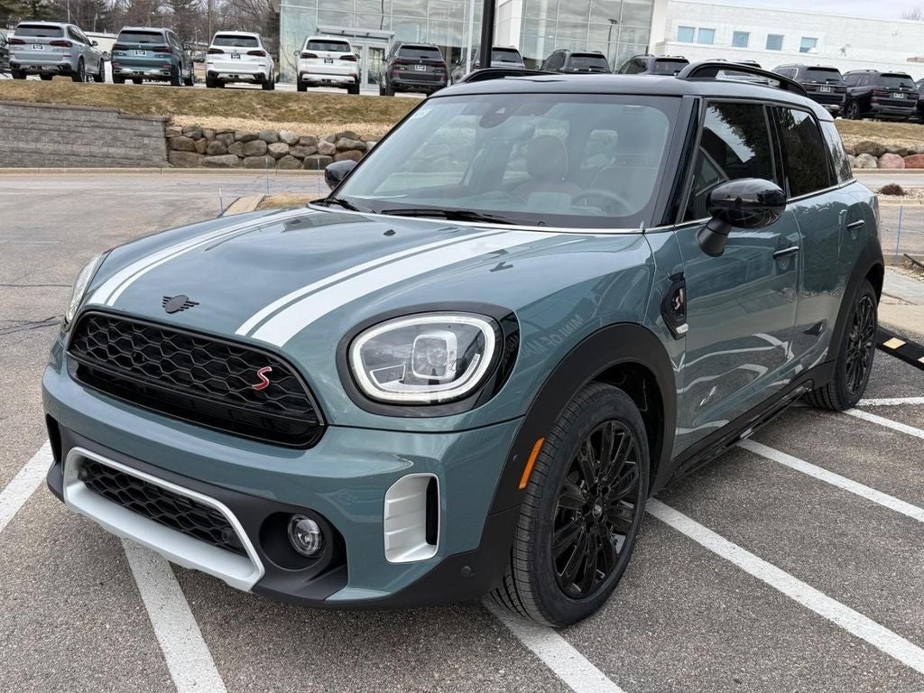 2022 MINI COUNTRYMAN ICONIC
