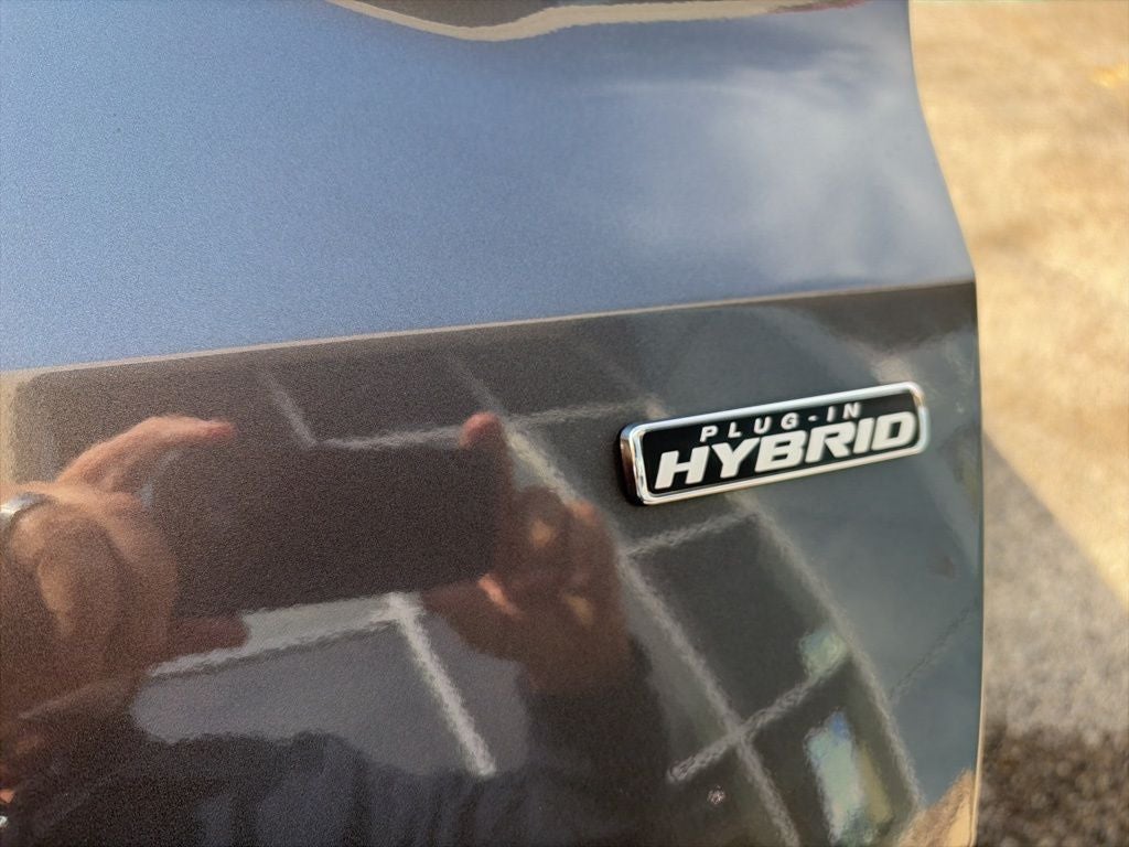 2025 Ford Escape Plug-In Hybrid Base