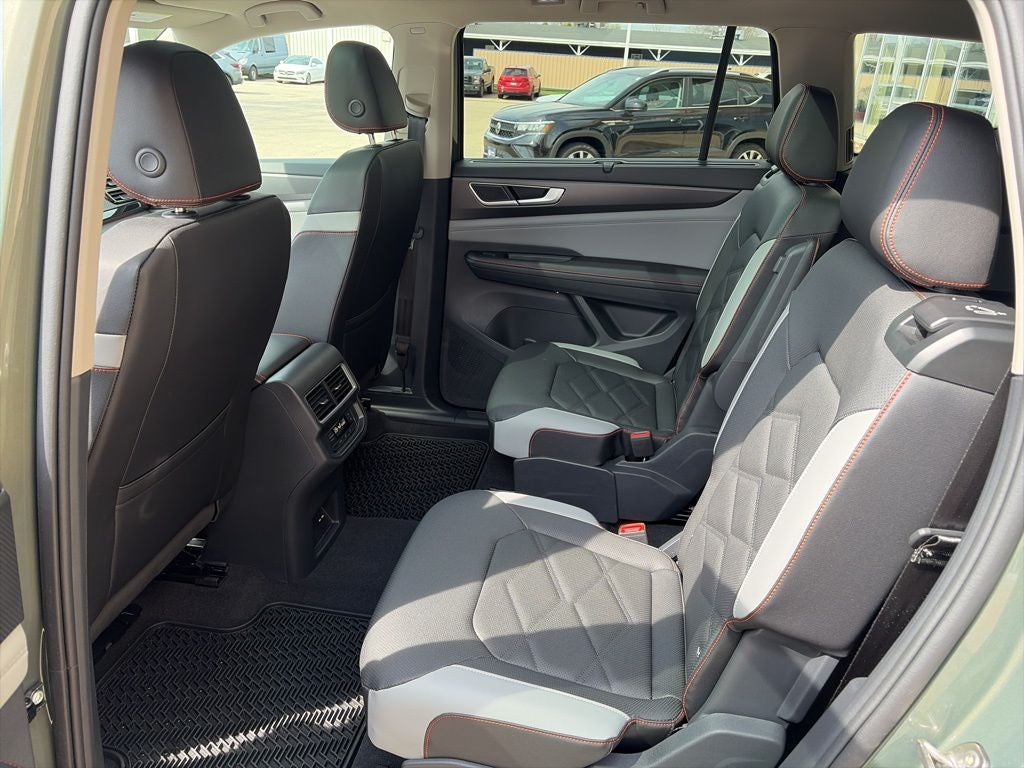 2025 Volkswagen Atlas 2.0T Peak Edition