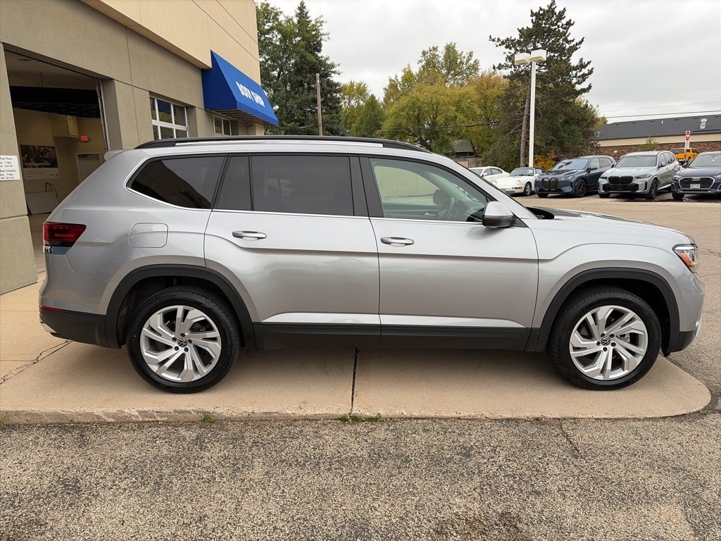 2022 Volkswagen Atlas 3.6L V6 SE w/Technology
