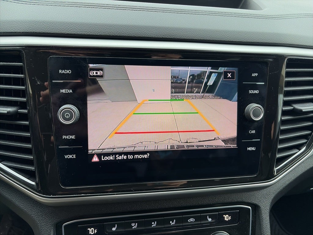 2022 Volkswagen Atlas 3.6L V6 SE w/Technology