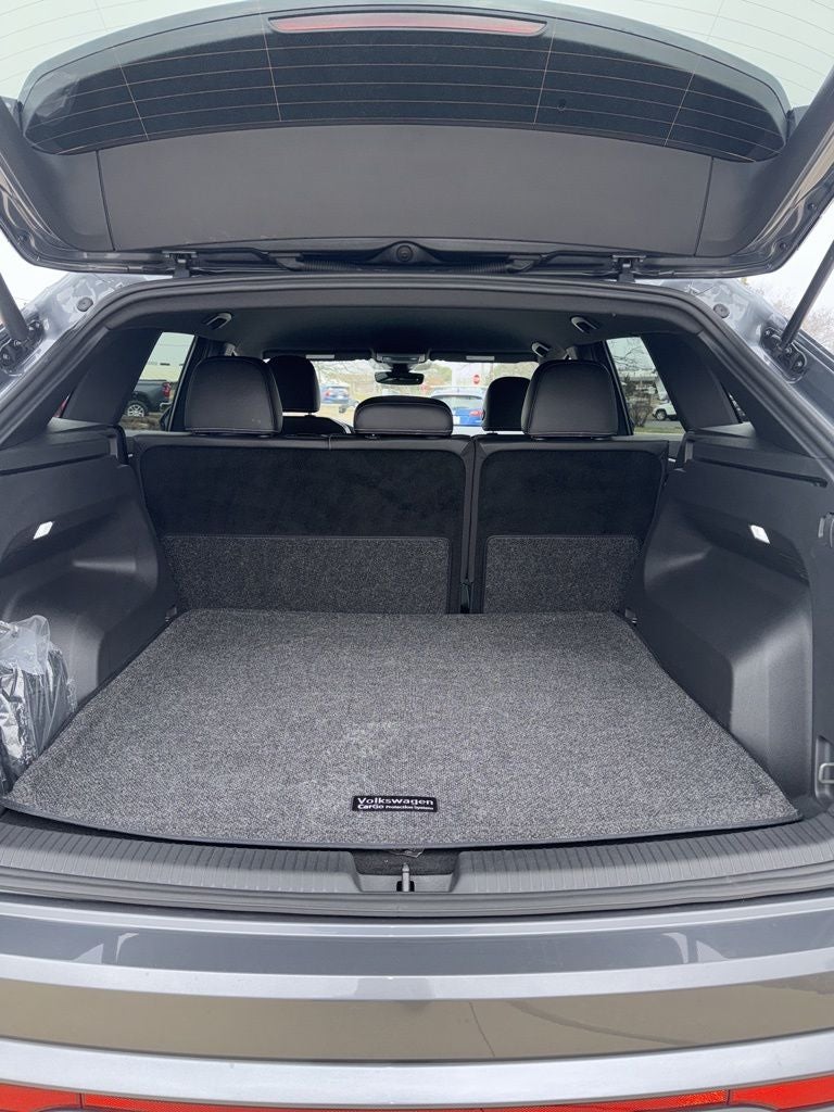 2024 Volkswagen Atlas Cross Sport 2.0T SE