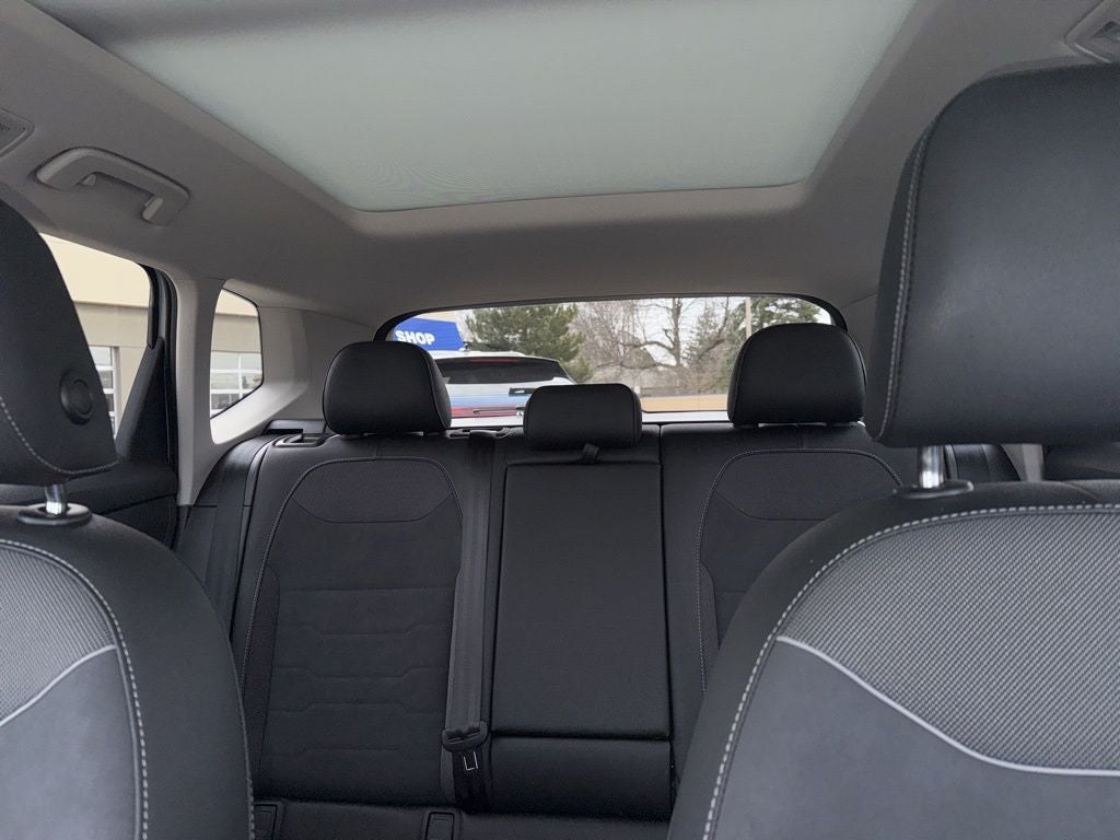 2025 Volkswagen Taos 1.5T SE Black