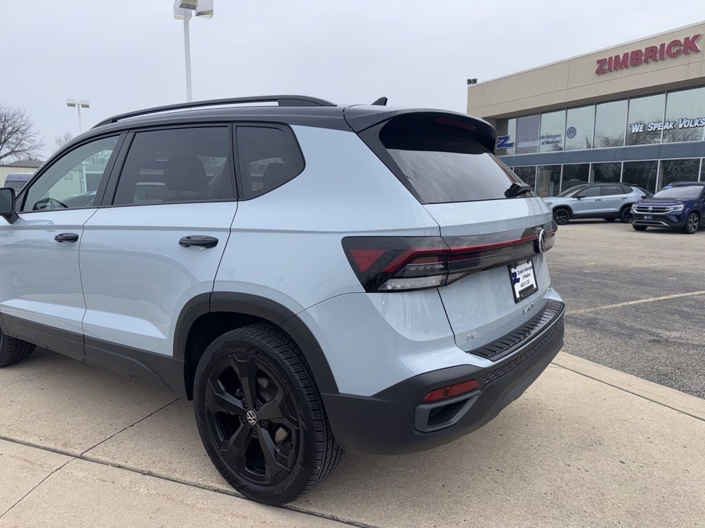 2025 Volkswagen Taos 1.5T SE Black