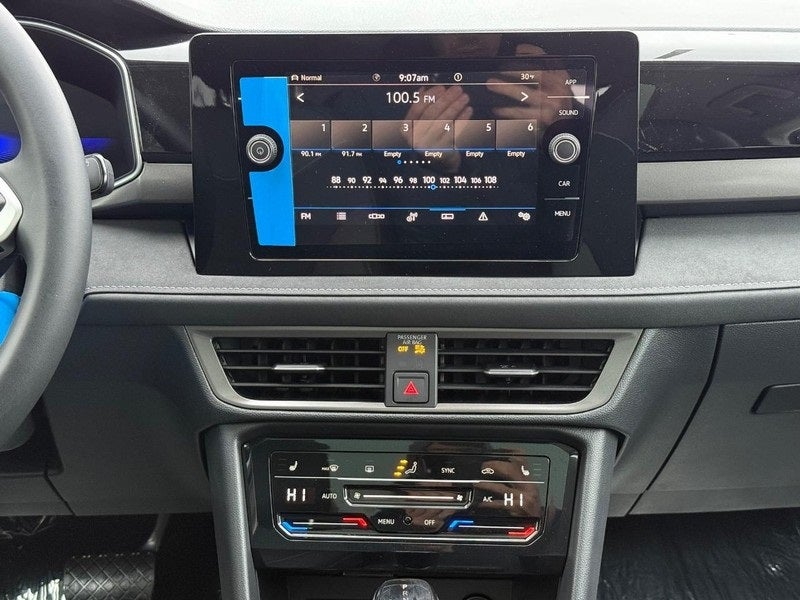 2026 Volkswagen Taos 1.5T SE Black