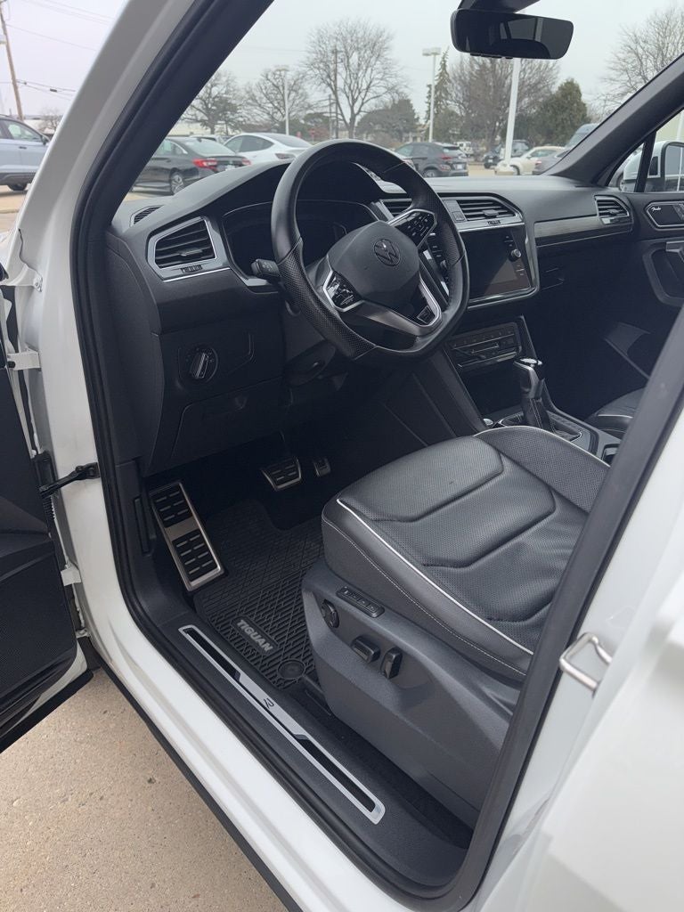 2022 Volkswagen Tiguan 2.0T SEL R-Line
