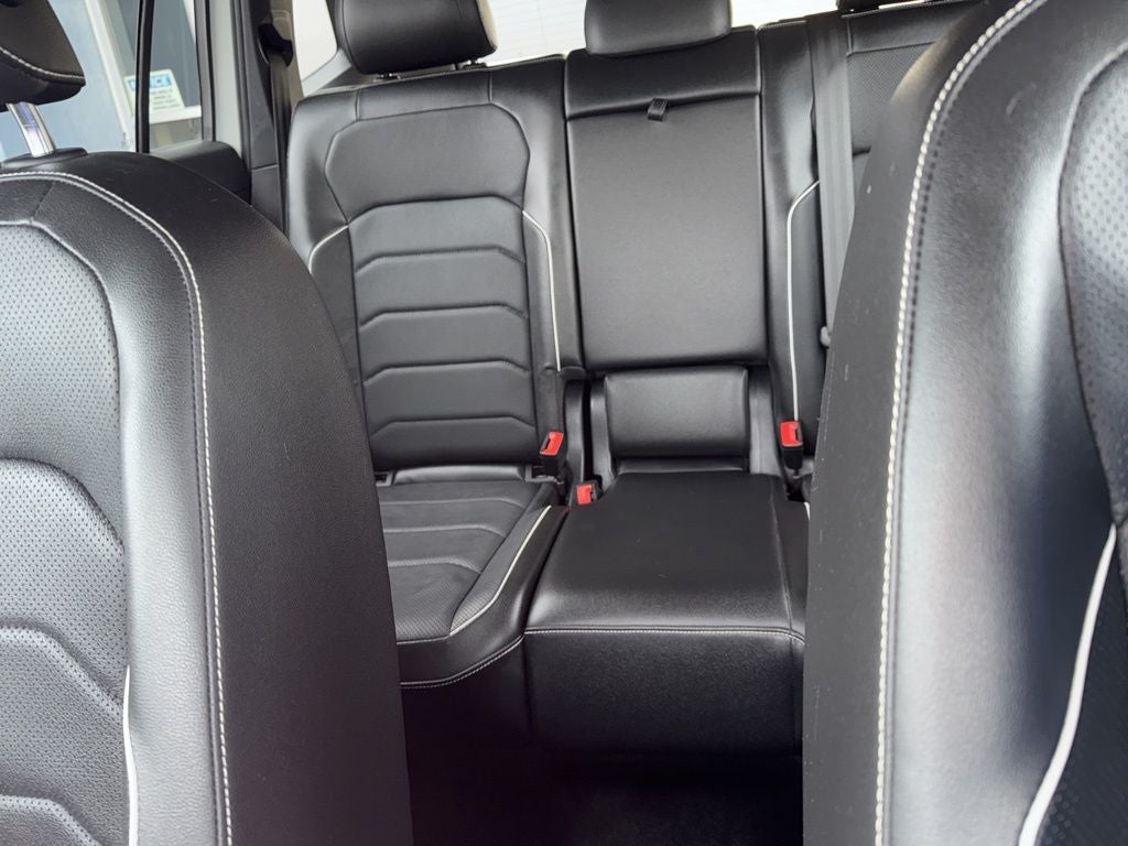 2022 Volkswagen Tiguan 2.0T SEL R-Line