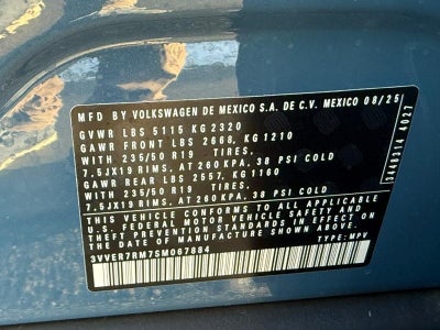 2025 Volkswagen Tiguan 2.0T SE