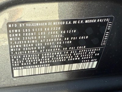 2025 Volkswagen Tiguan 2.0T SE