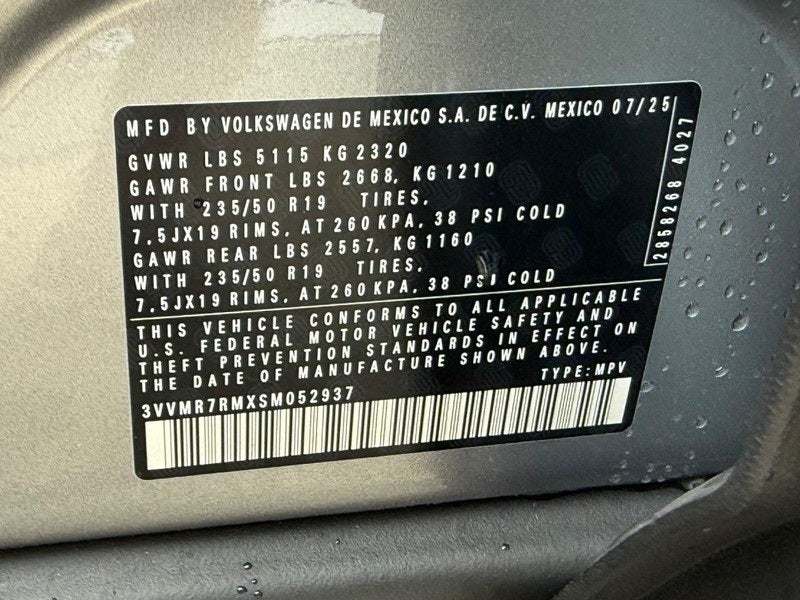 2025 Volkswagen Tiguan 2.0T SE