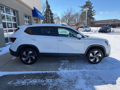 2025 Volkswagen Taos 1.5T SE