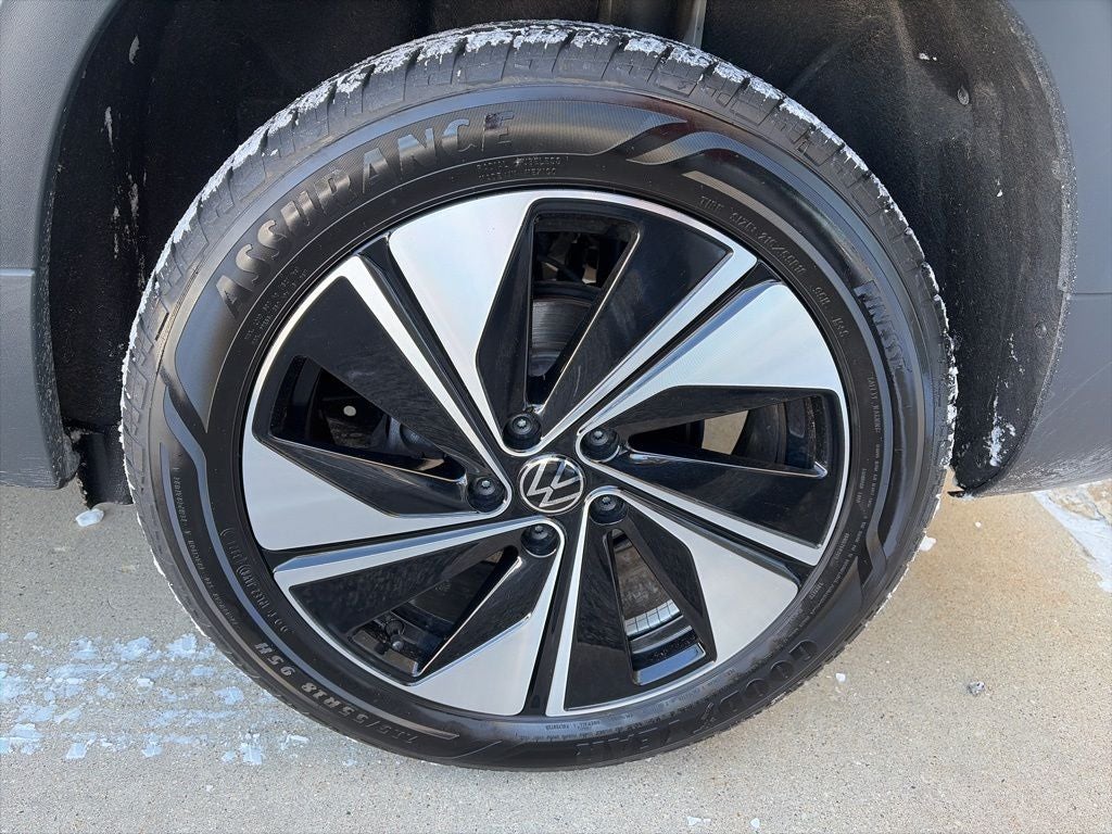 2025 Volkswagen Taos 1.5T SE