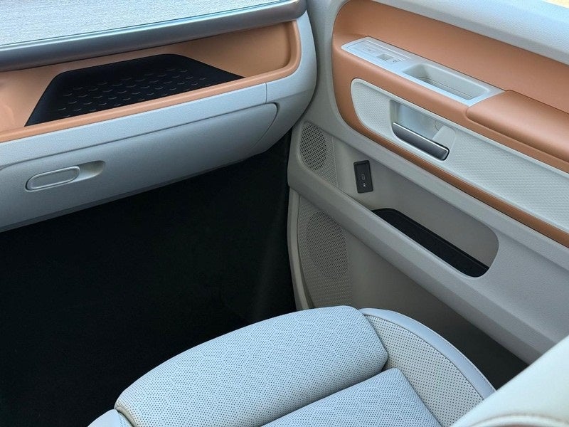 2025 Volkswagen ID. Buzz Pro S Plus