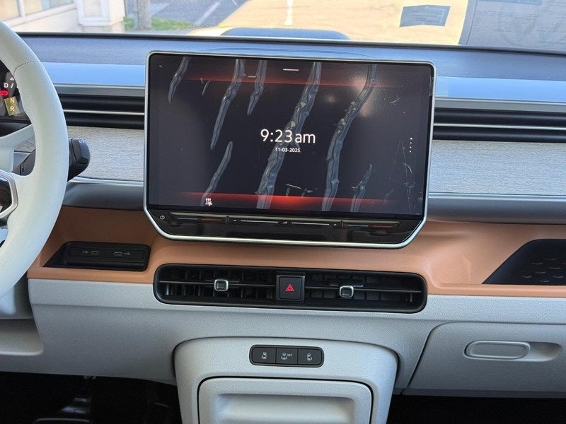 2025 Volkswagen ID. Buzz Pro S Plus