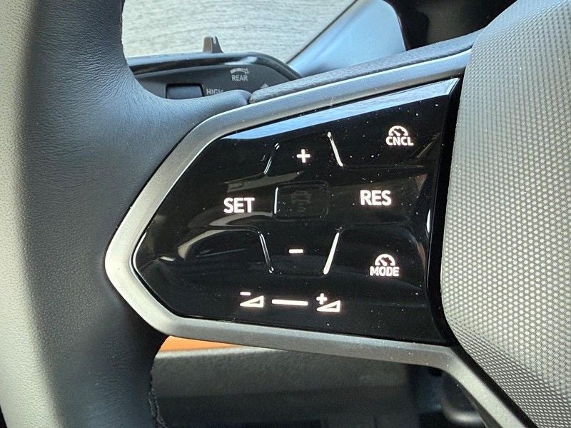 2025 Volkswagen ID. Buzz Pro S Plus