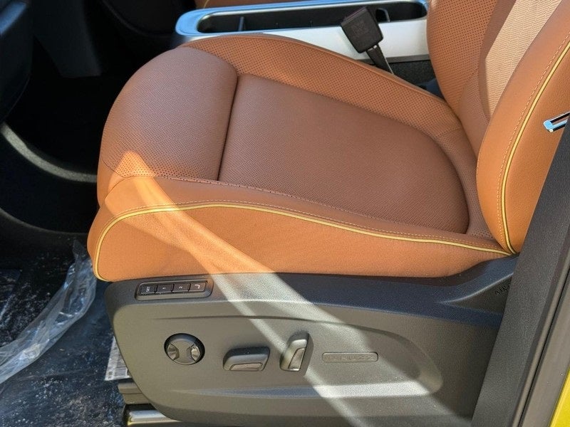 2025 Volkswagen ID. Buzz Pro S Plus