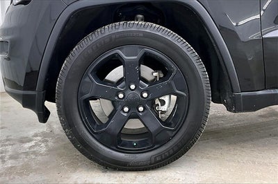 2021 Jeep Grand Cherokee Freedom Edition