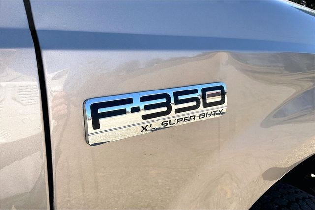 2006 Ford F-350SD XL DRW