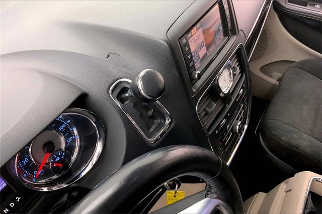 2012 Chrysler Town & Country Touring