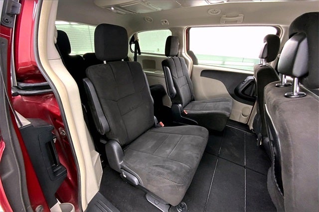 2012 Chrysler Town & Country Touring