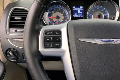 2012 Chrysler Town & Country Touring