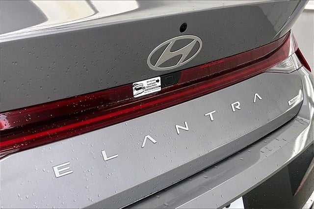 2026 Hyundai Elantra Hybrid Limited