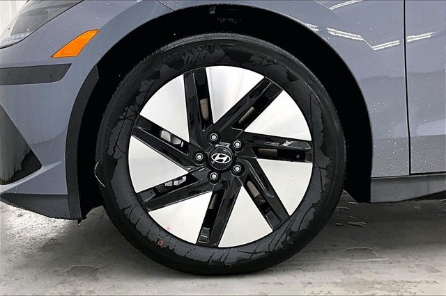 2025 Hyundai IONIQ 6 SE