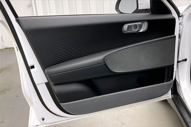 2025 Hyundai IONIQ 6 SE