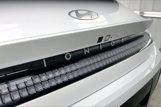 2025 Hyundai IONIQ 6 Limited