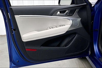 2025 Genesis G70 2.5T Sport Prestige