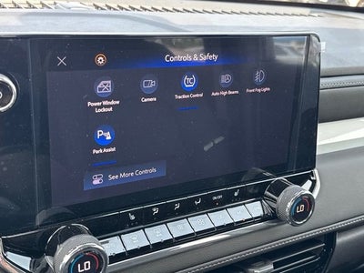 2025 Chevrolet Colorado WT/LT