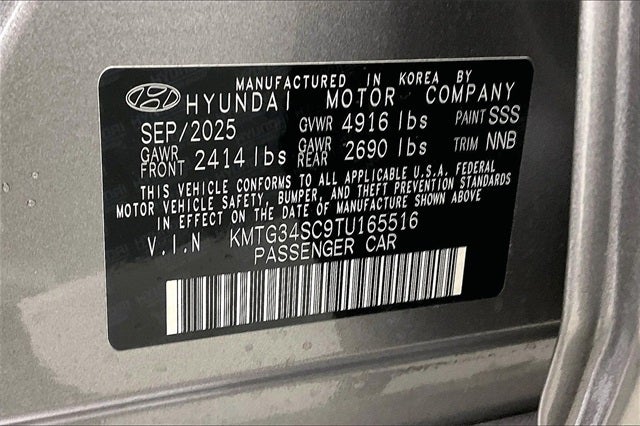 2026 Genesis G70 2.5T PRESTIGE